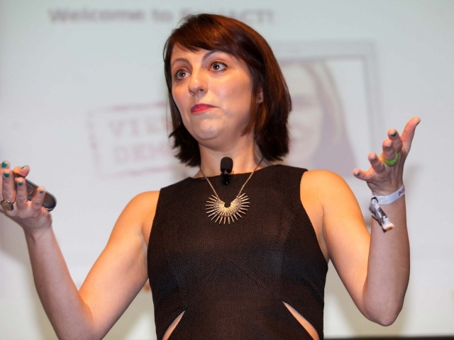 Deena Varshavskaya, Wanelo, at Startup Grind 2014