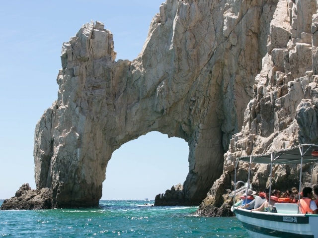 El Arco seen from south