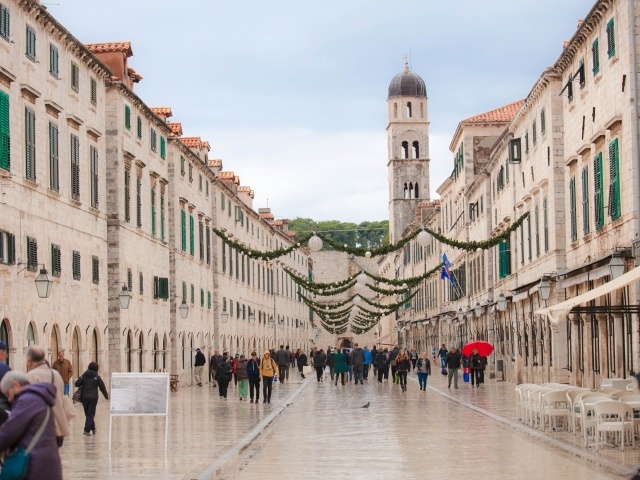 Old Dubrovnik main thoroughfare