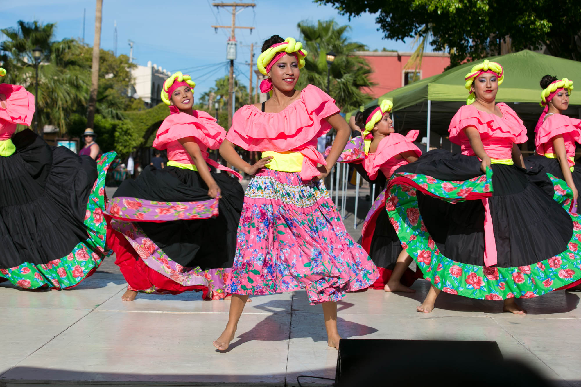 Venezuelan dancers in Loreto