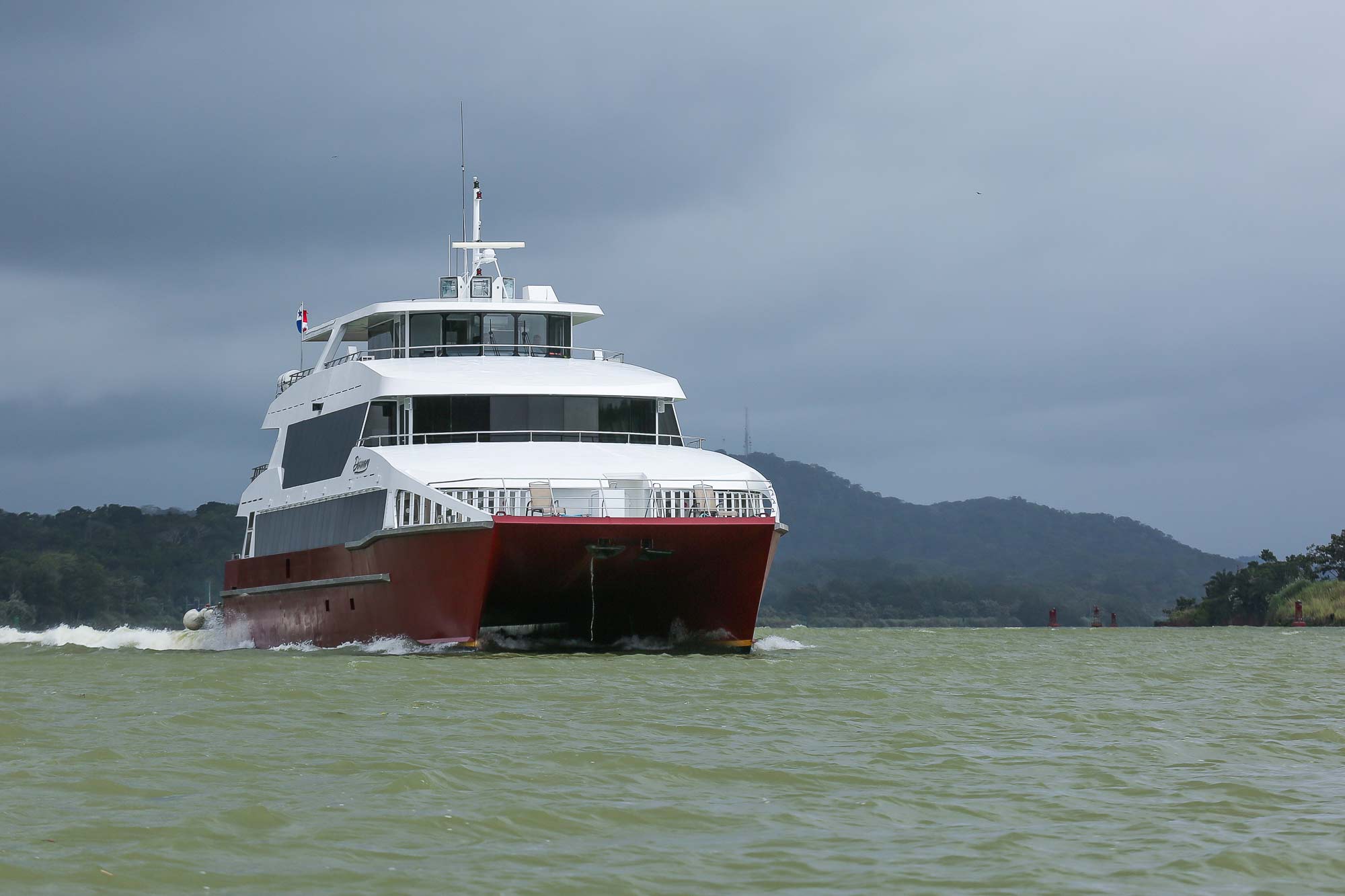 Yacht crossing Panama Canal