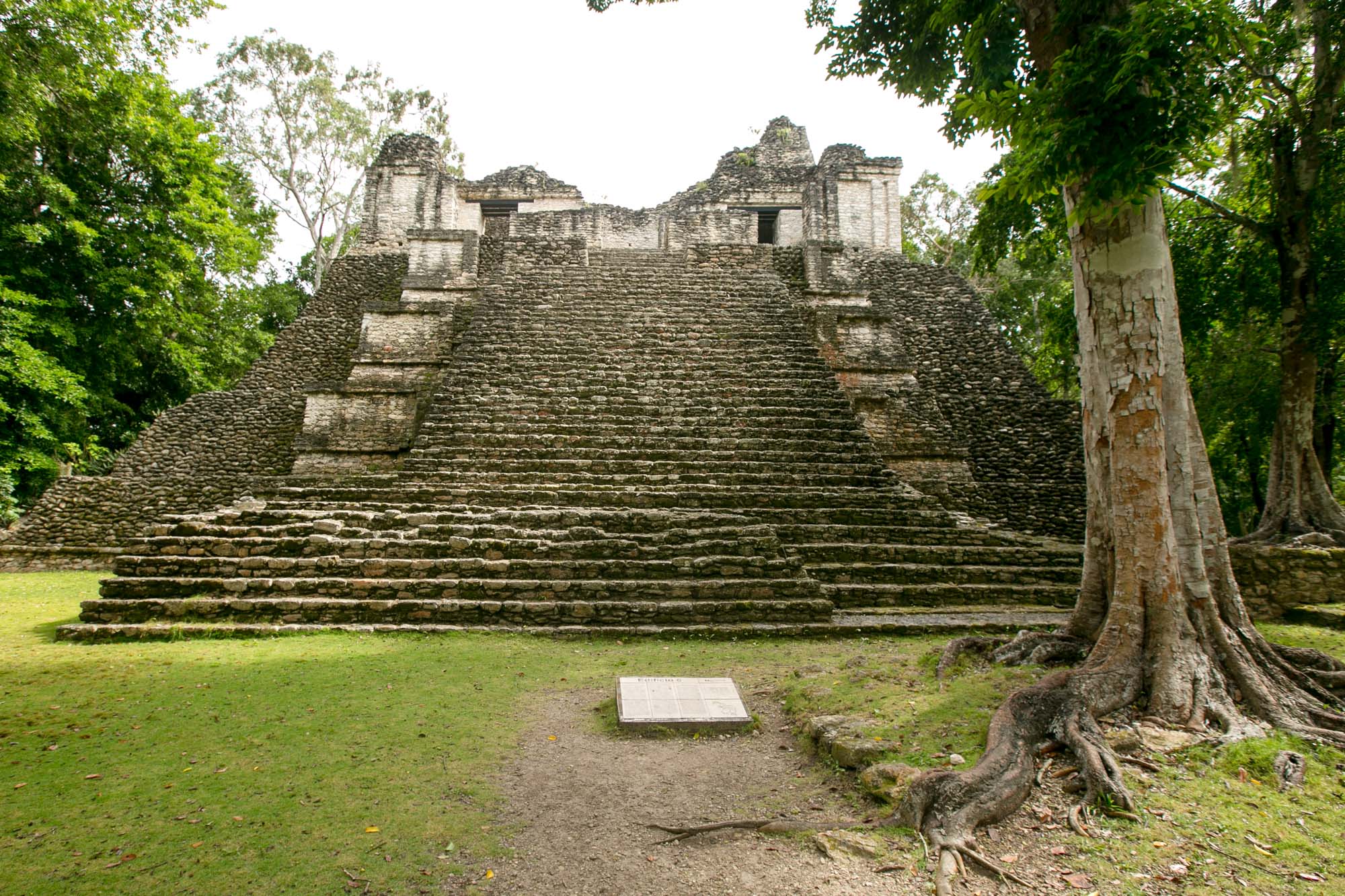Edificio 6 at Mayan ruins of Dzibanche in Mexico